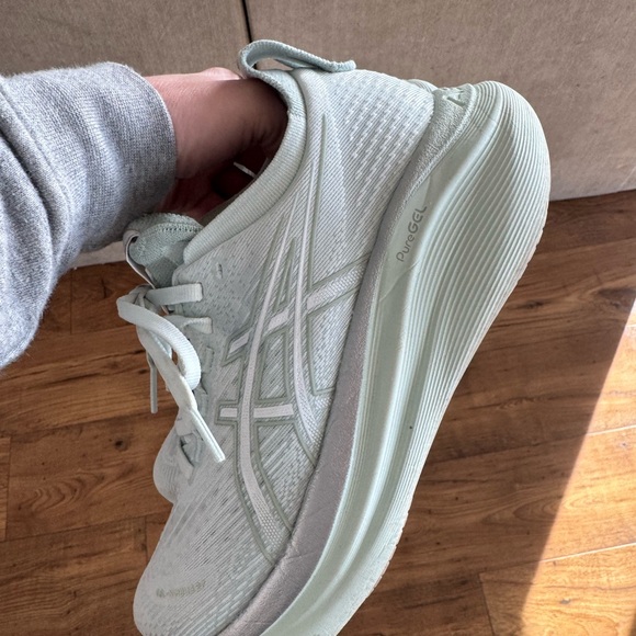 Womens Asics GEL-NIMBUS 27 running shoes size 6 - Picture 4 of 8